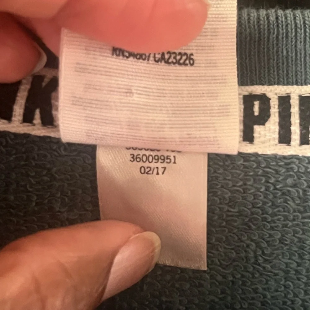 PINK Victorias Secret pink graphic
